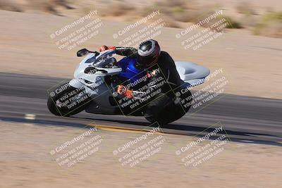 media/Dec-10-2023-SoCal Trackdays (Sun) [[0ce70f5433]]/Turn 9 Inside Set 2 (1115am)/